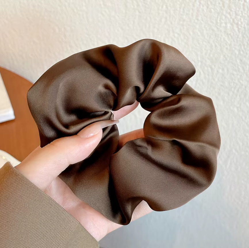 Velvera Silk Scrunchie